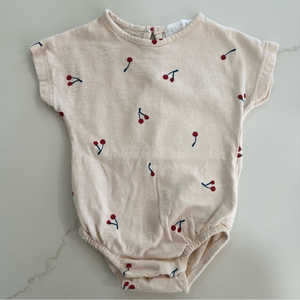 Cherry Print One Piece - Picture 2 of 4